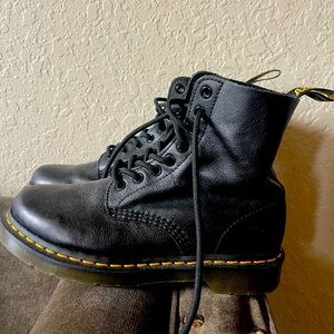 Amazing condition Dr Martens